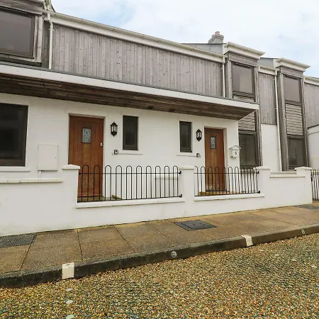 4 Bredon Court Holiday home *
